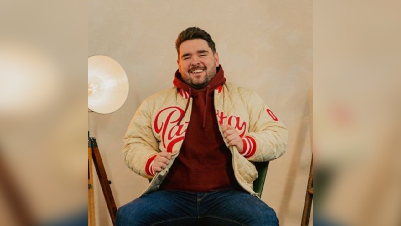 Belly Laughs Presents Adam Rowe