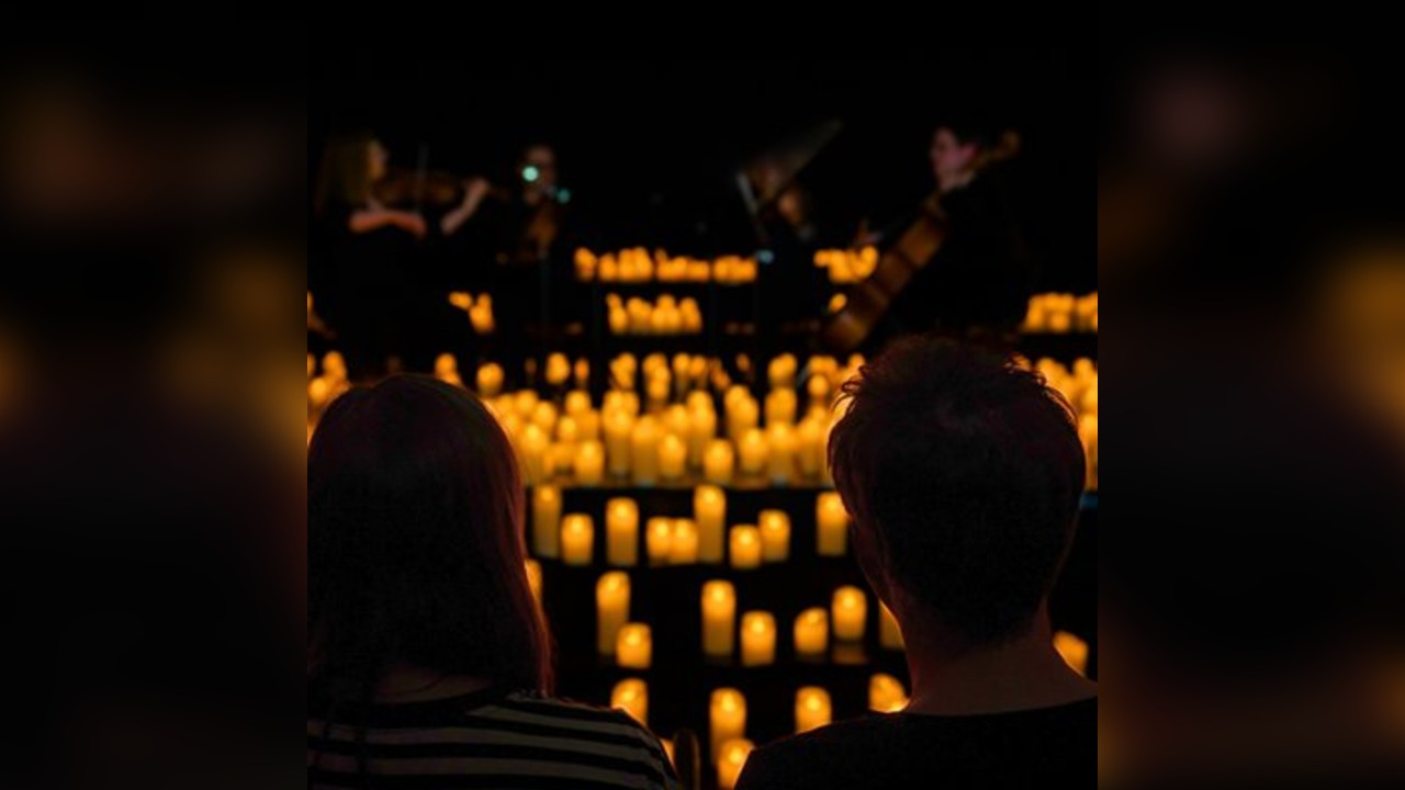 Candlelit Broadway: Timeless Theatre by Strings