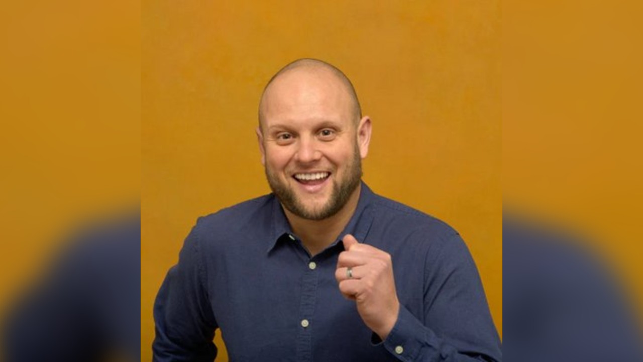 Tom Glover Stand Up Comedy Tour