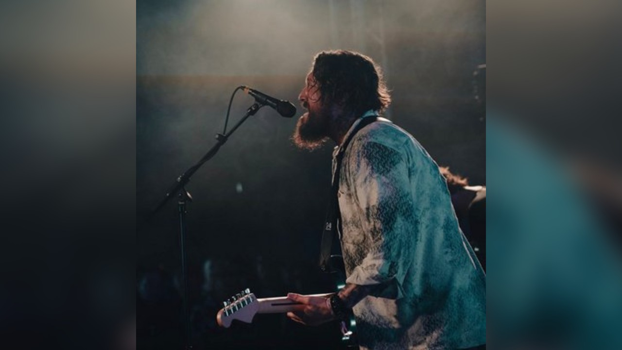 Holy Coves (acoustic show)