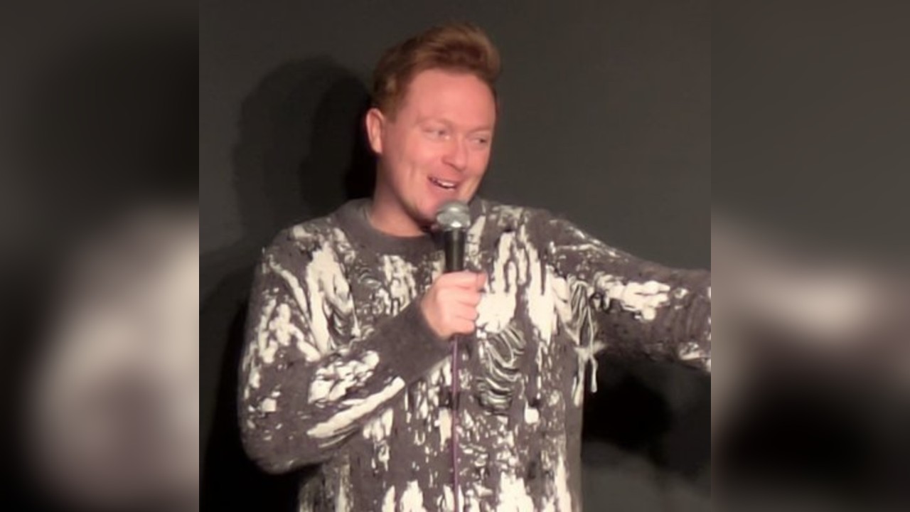 Off The Rails Comedy Club, Saddleworth