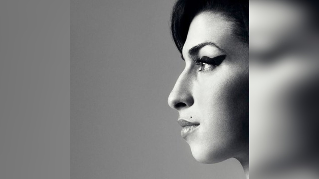 Amy Winehouse - By Caroline Lowe