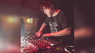 DJ Andy Carroll