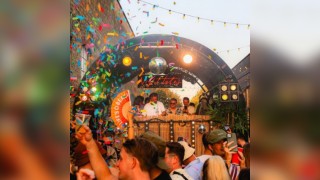 Vivid People Presents Paradise City