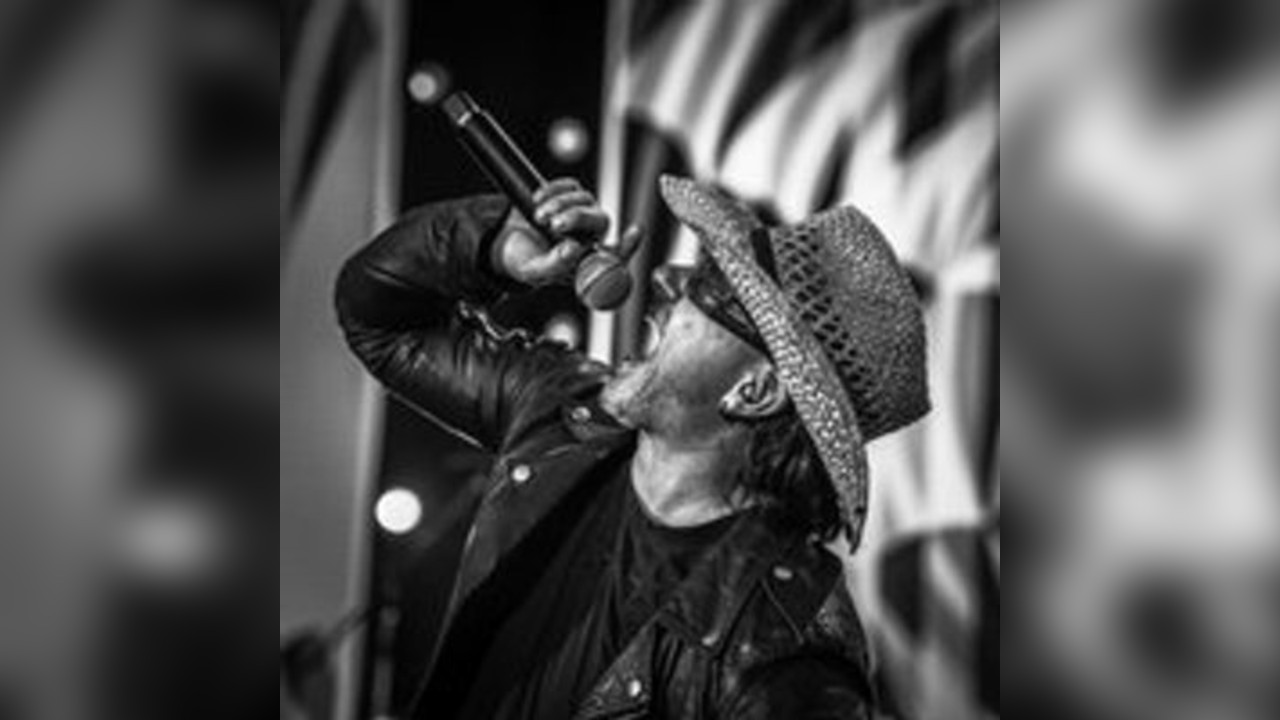 U2Baby - The BEST U2 Tribute