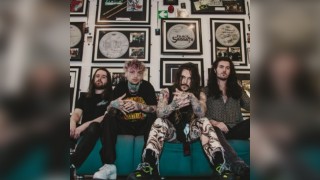 Crushed By Waves + Air Drawn Dagger Co-headline - Leeds