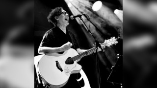 MILES HUNT - (Wonder Stuff) - Warrington Irish Club - Sun 19/10