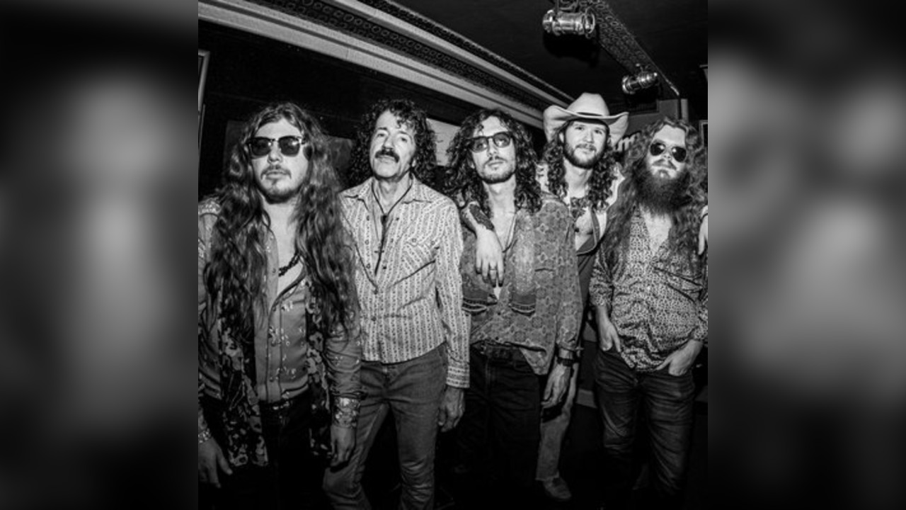 Hippies & Cowboys + support