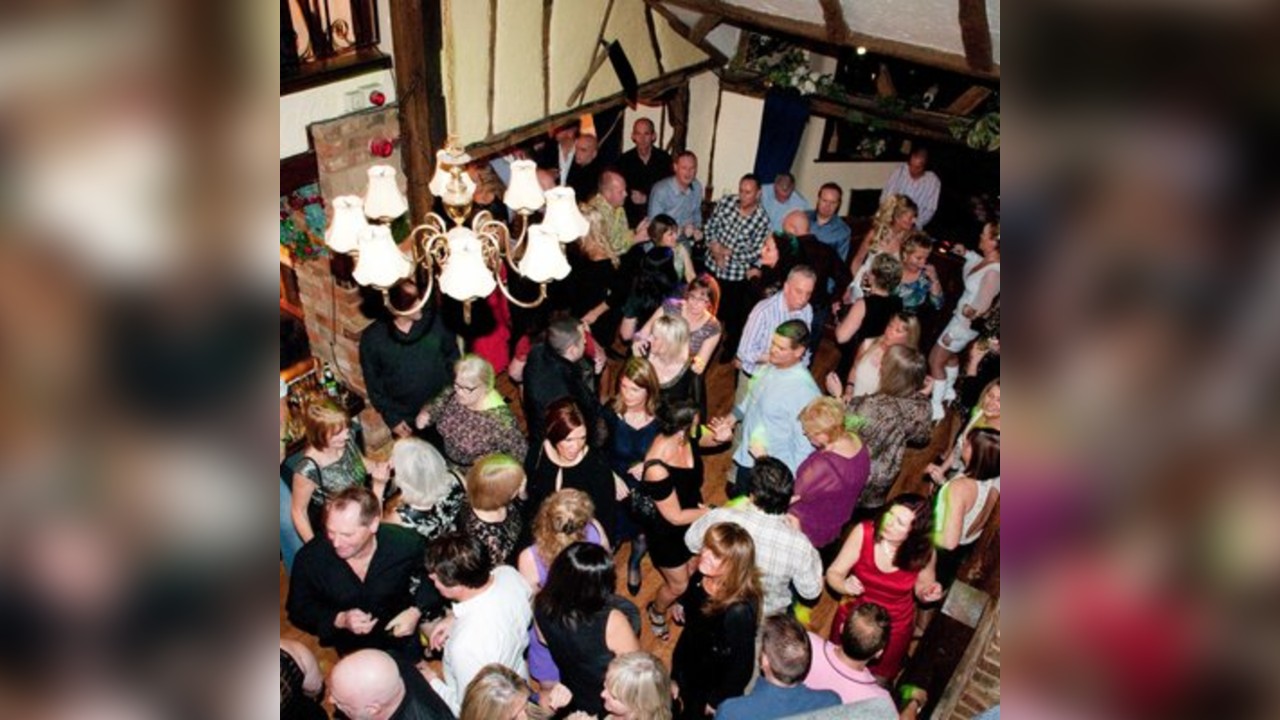 ESSEX. Party for Over 35's-60's+ 70's-90's Theme- FRI 20 JUNE