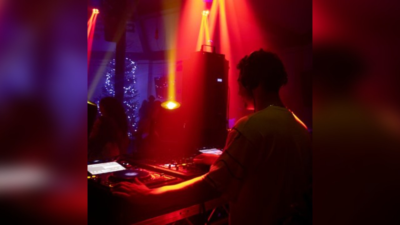 Naked 'Feel The Vibe' Summer Session Room 2 Take Over
