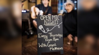 Darcys Unplugged Open Mic
