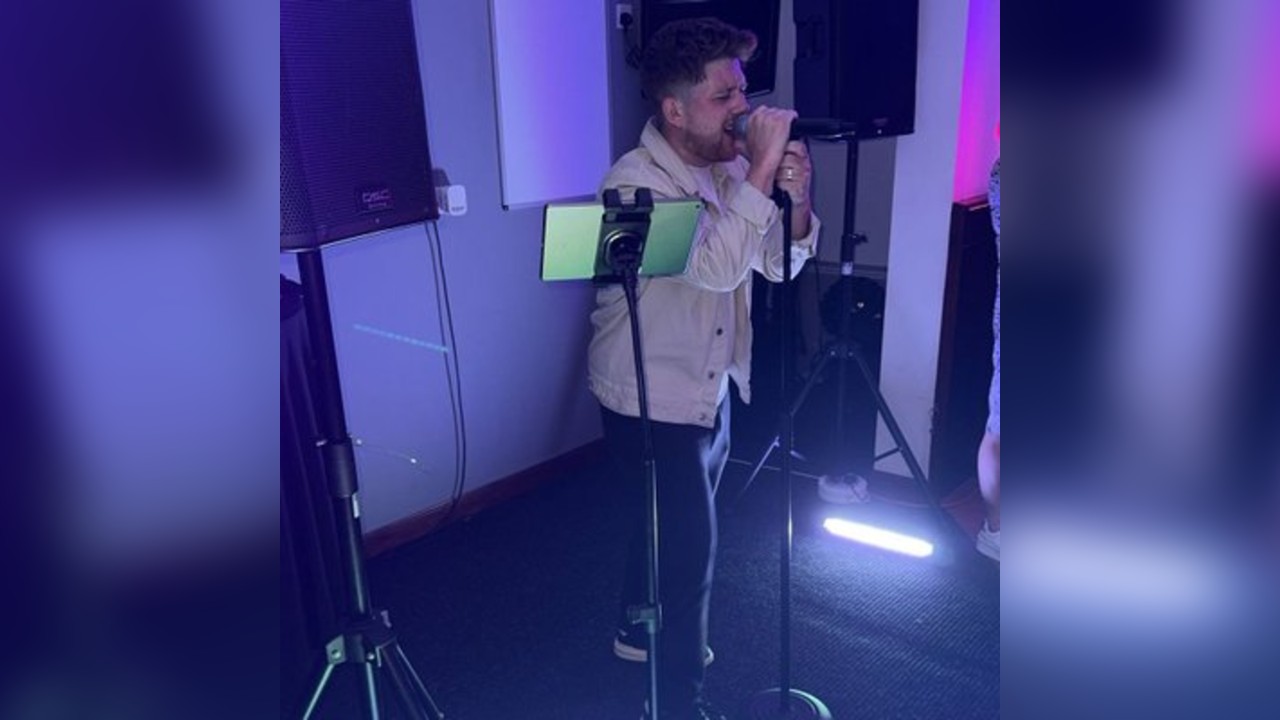 Nicholas McDonald LIVE