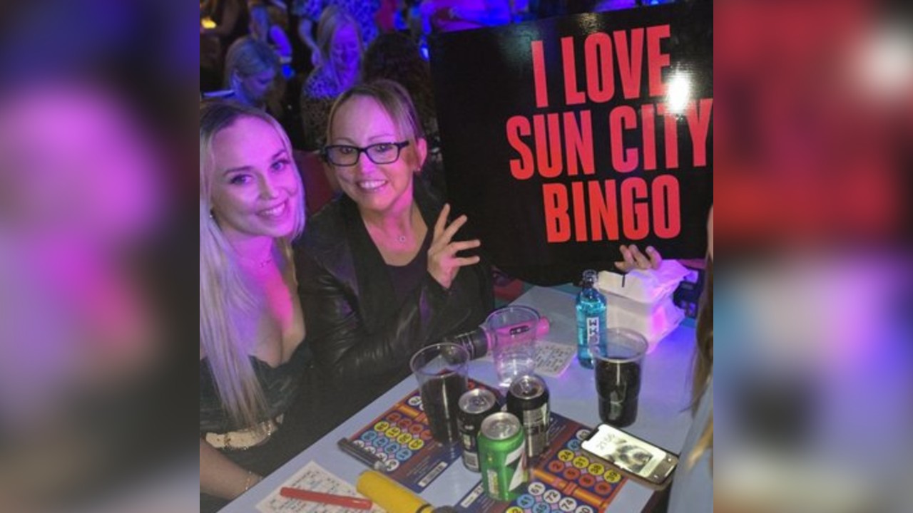 SUN CITY UK GARAGE BINGO with SWEET FAMALE ATTITUDE