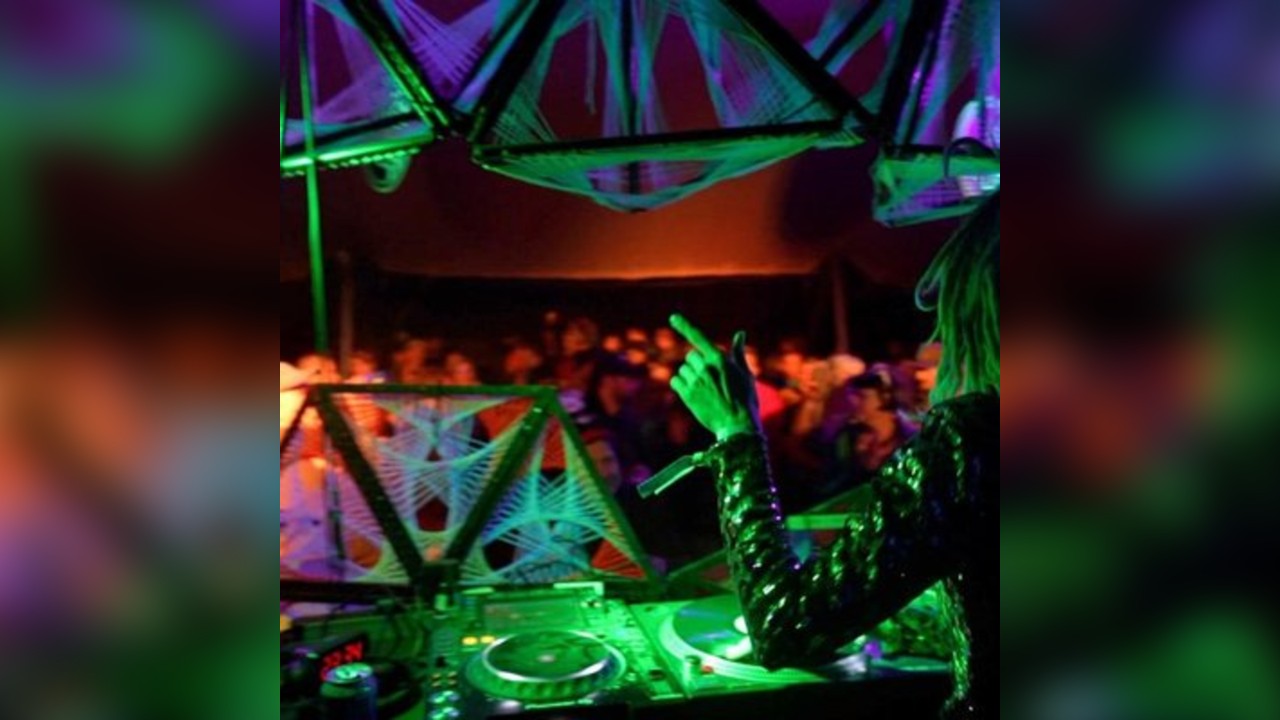 The Beat Goes On....Presents a MICRO-RAVE