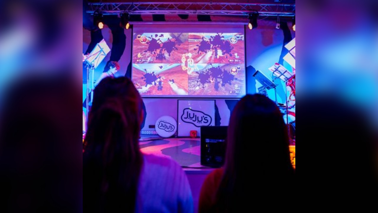 Marioke: Mario Kart ft. Live 8 Piece Band