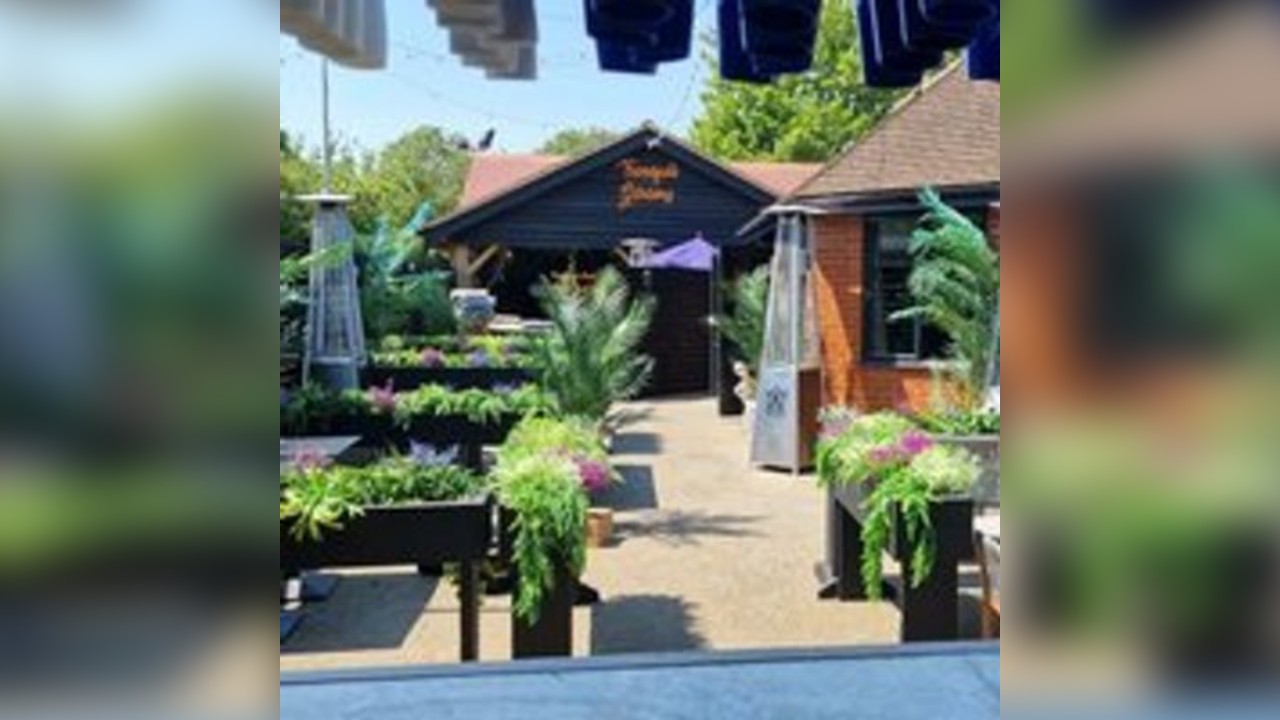 LEXBEATZ & SOIREE presents the UK GARAGE BBQ