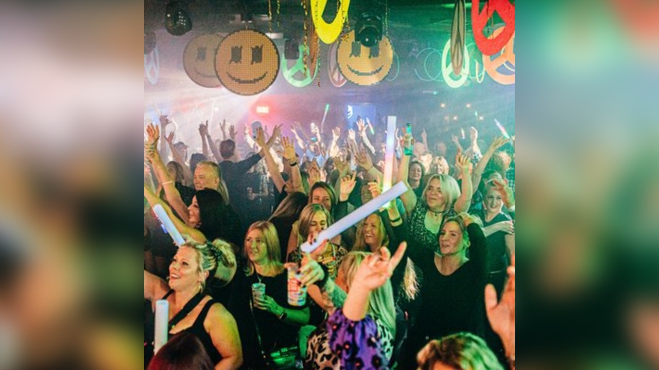 Zoo & Cage Day Club for over 30's
