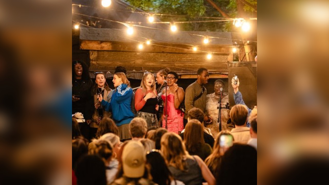 Girls of the Internet Live in The Garden