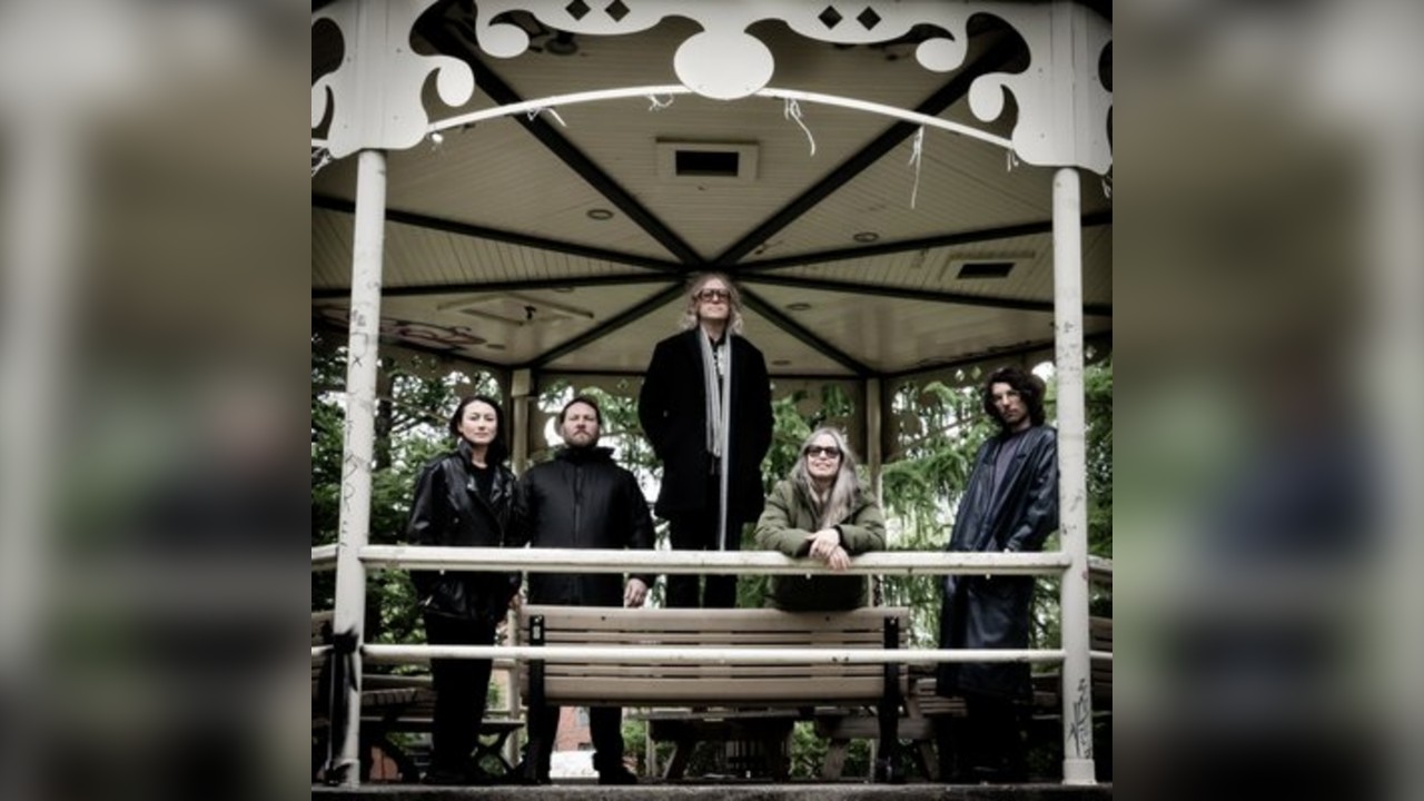The Besnard Lakes