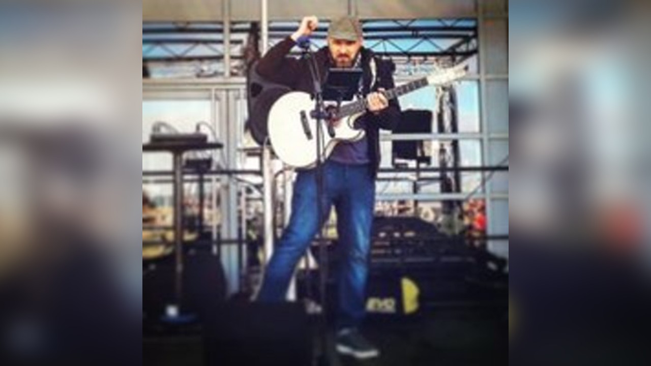 The Beardy Busker