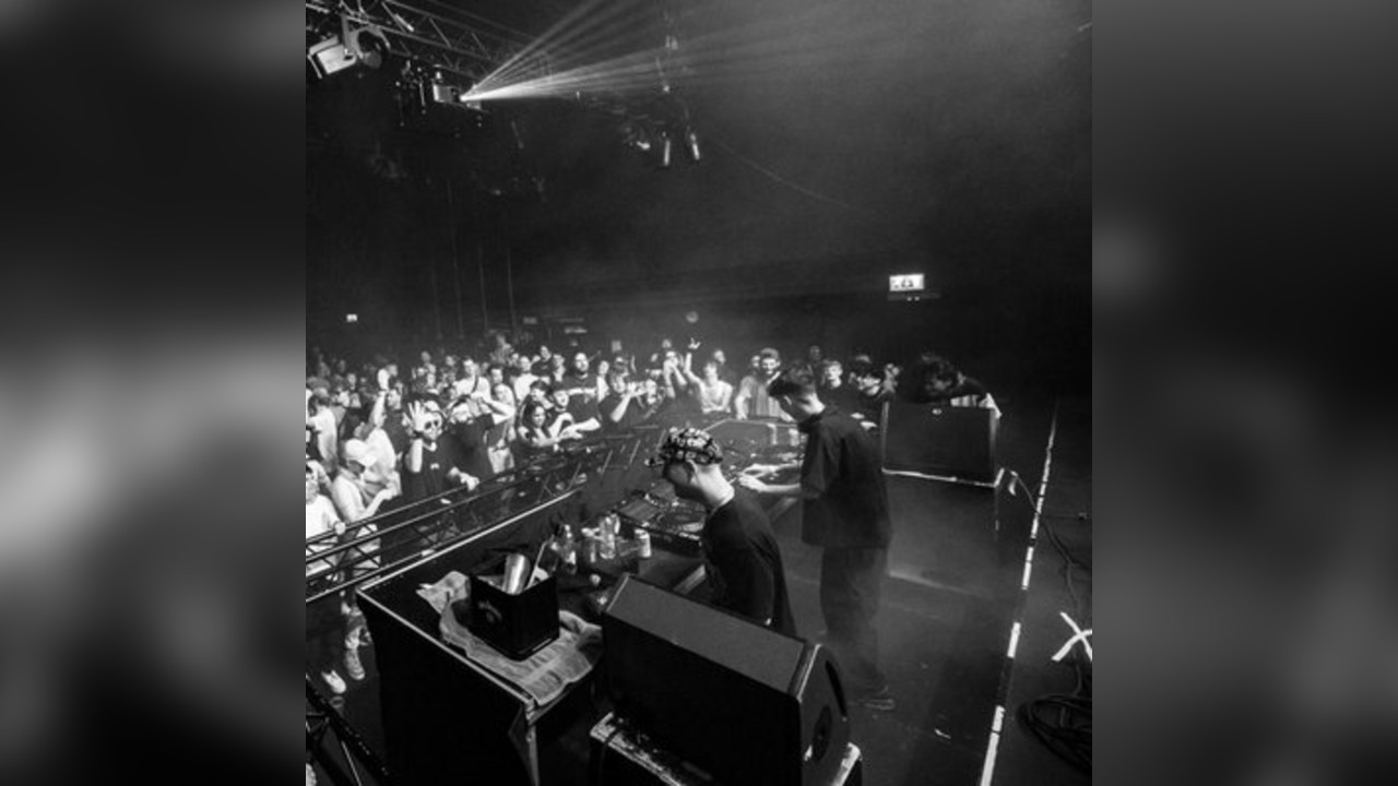 Locked In w/ ** ***** powered by Hooked Sounds(DNB | BASS | UKG)