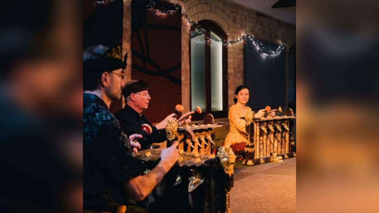 Indonesian Chamber Music: Tembang Sunda & Balinese Gendér Wayang