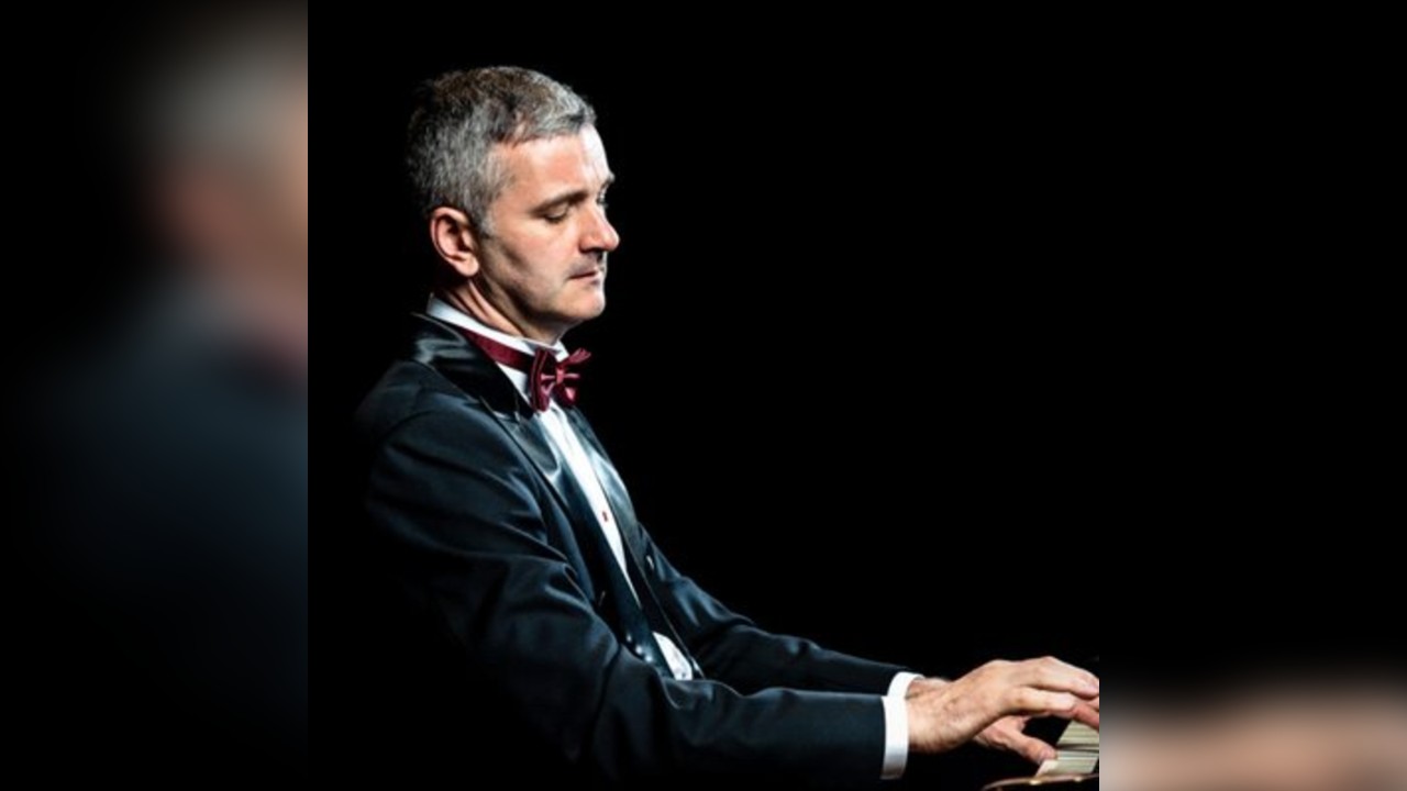 Chopin and Champagne by Candlelight
