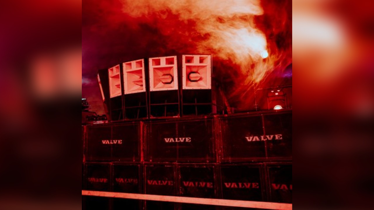 Valve Sound System Halloween | Brighton