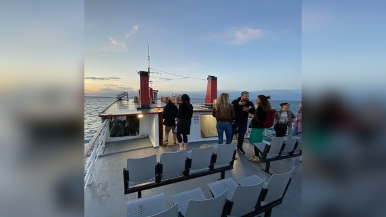 Shake Boat Party