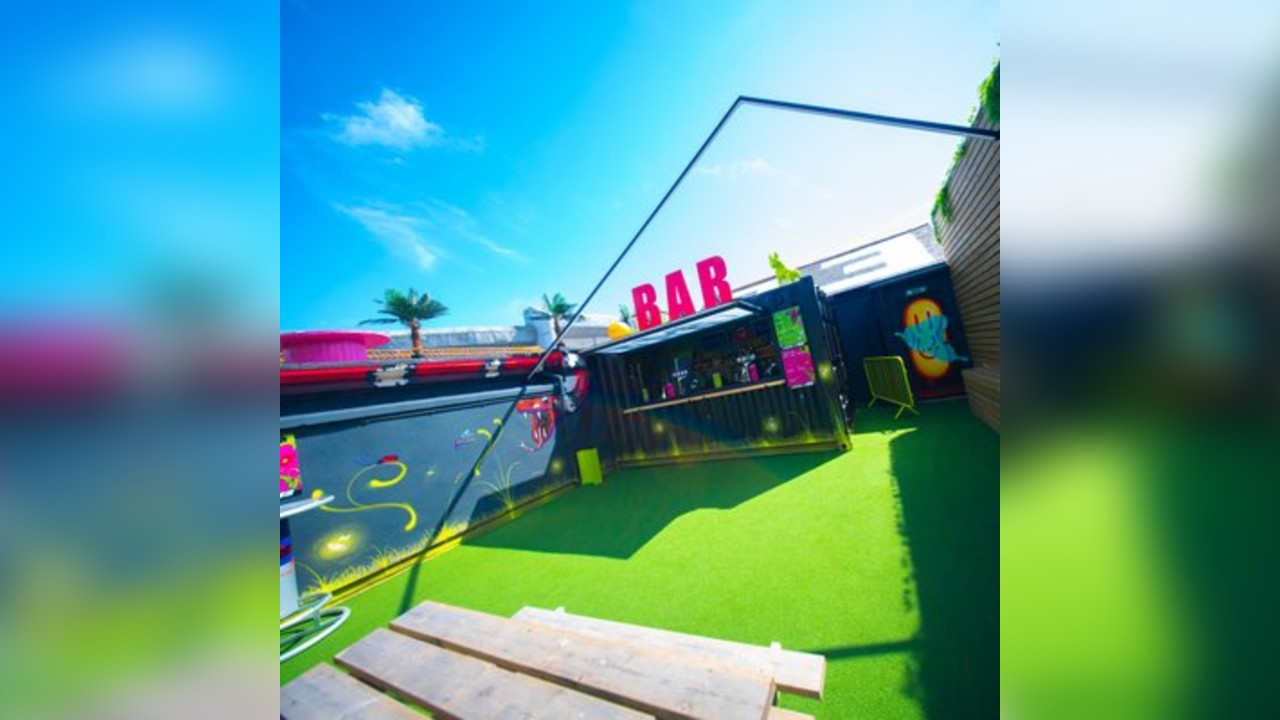 Casa: In The Middle - [LEVEL 33 360 PARTY]
