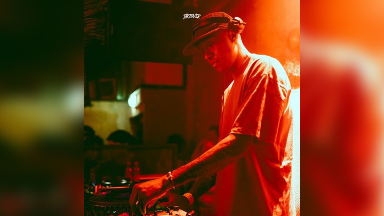 Takeover: Samuel Deep, Wax Material + Support
