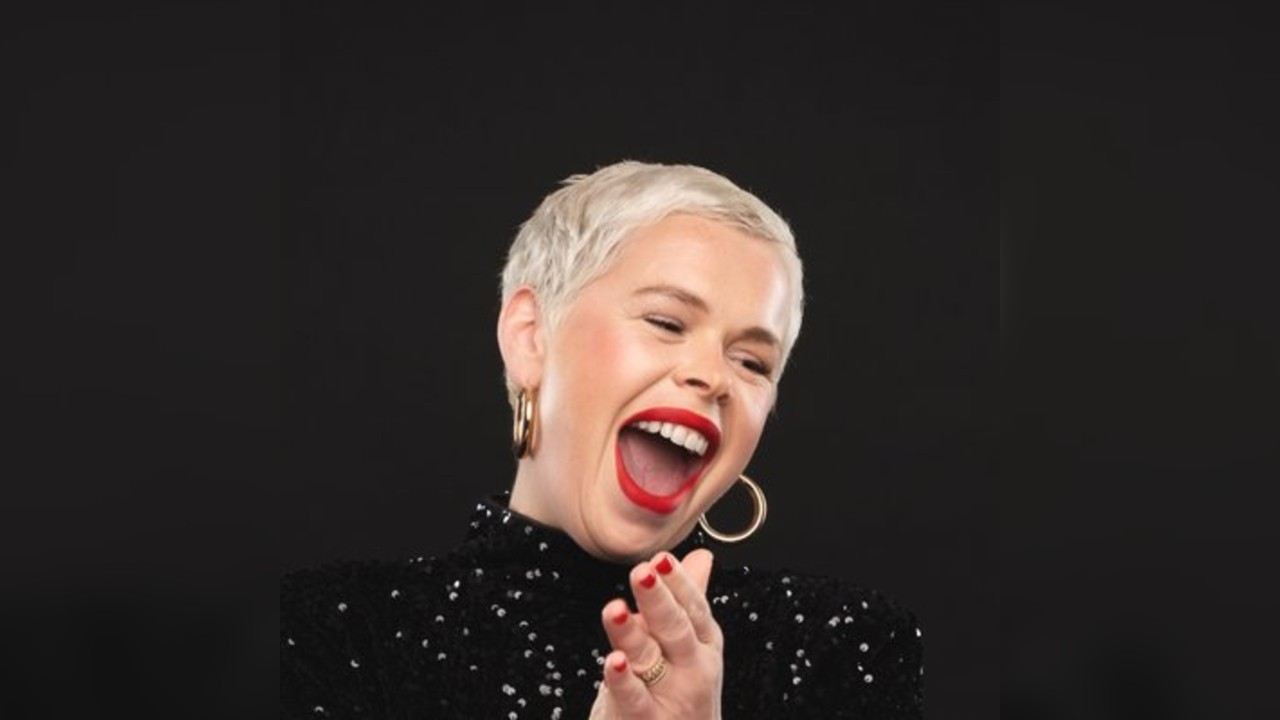 Just the Tonic Comedy Special with Laura Smyth - 7 O'Clock Show
