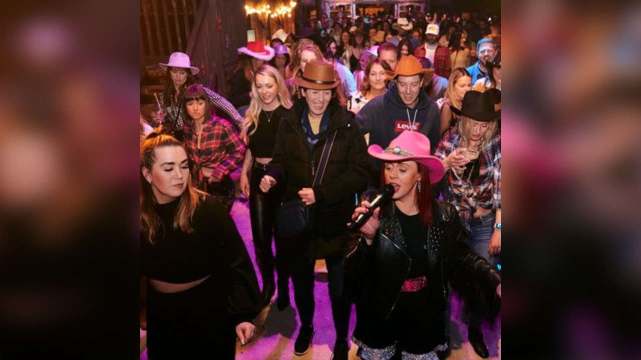 Buck' N Bull Live: The Honky-Tonk Hoedown