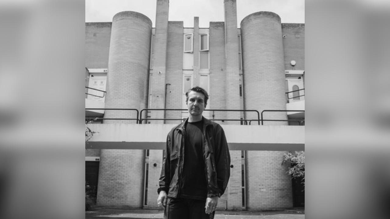 Grafix DSD A.V | London