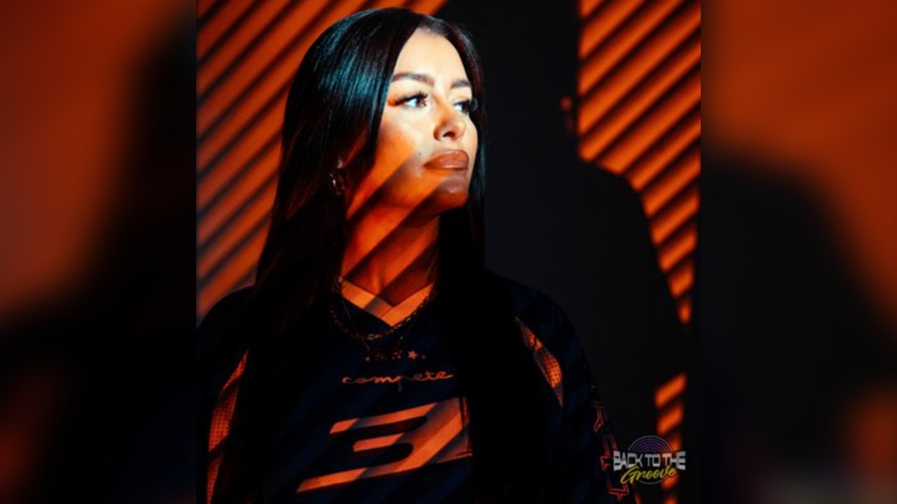 Back To The Groove Presents : Ellia Jaya + Special Guest