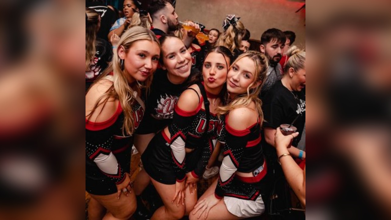 Fishies: Freshers Week Ft Special Guest | District | 24.09