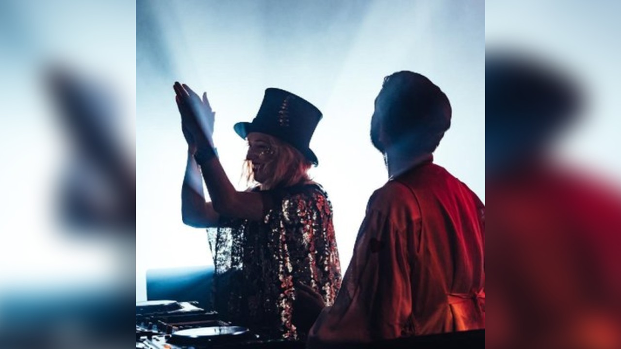 Fleetmac Wood present Chiffon Dreams - Bristol