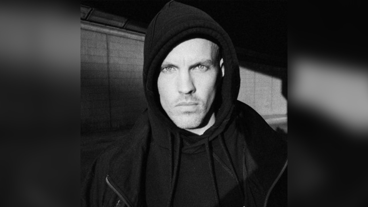 10 Years of Hidden x 01366