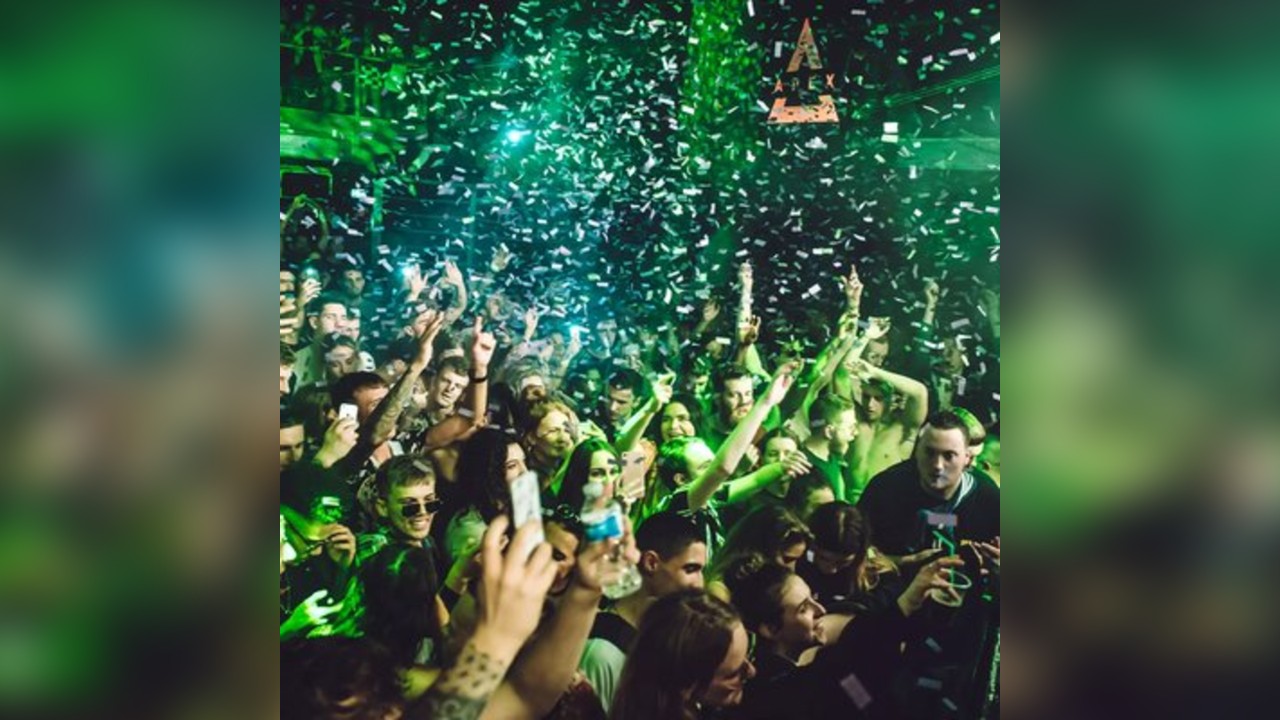 Jump Up vs UKG Free Rave