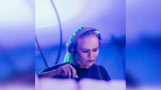 Symbiosis with Anikonik