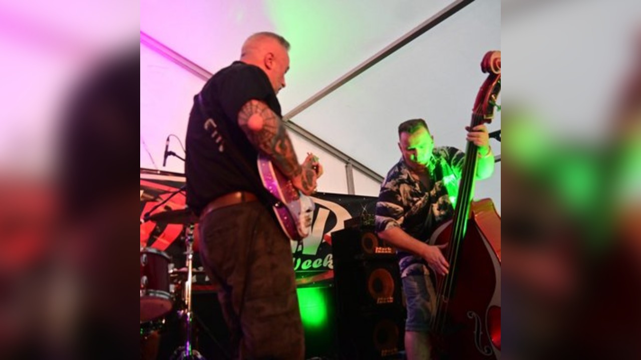The Neutronz - Live @ Billy's