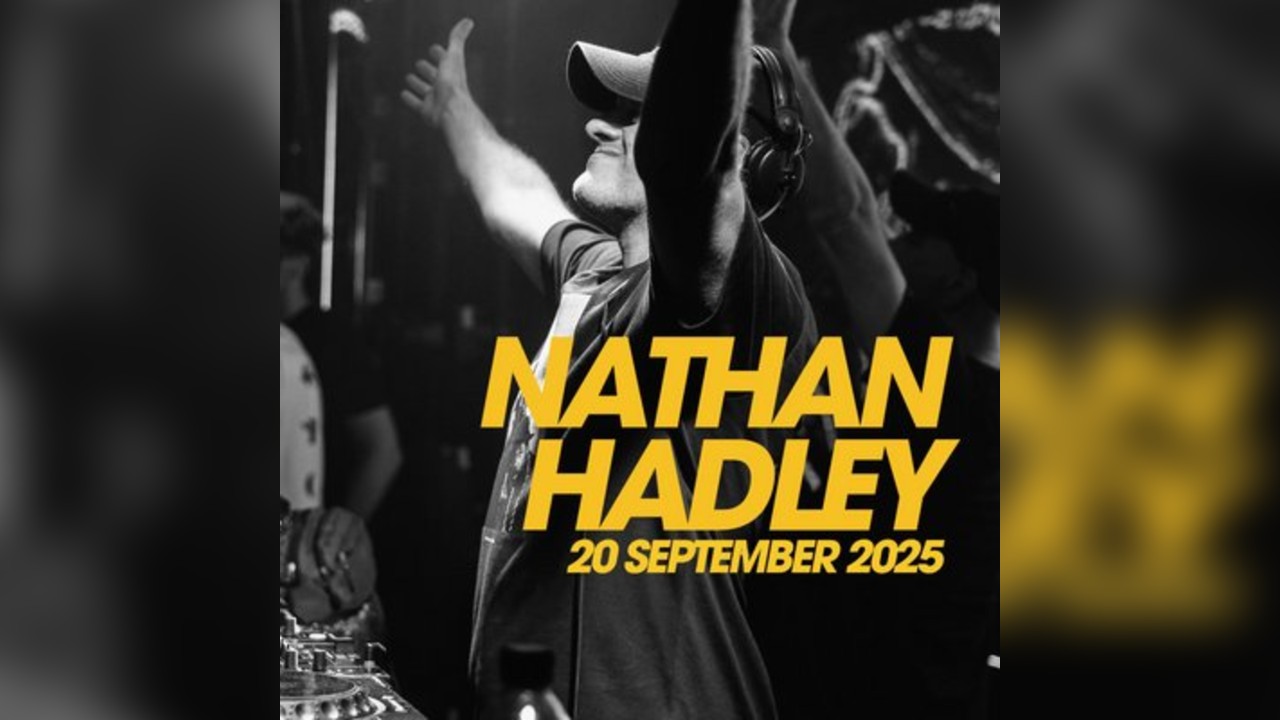 Nathan Hadley - Launch ZOO Extended up close 350 cap venue