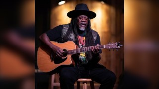 Luciano Live & Acoustic