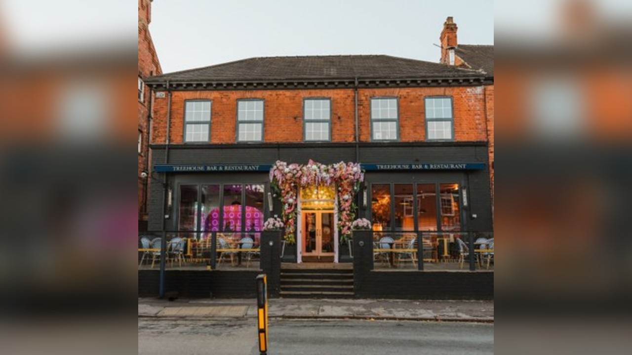 Deja vu presents Elegance