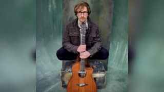 Chris Avery plus special guest Christie Reeves