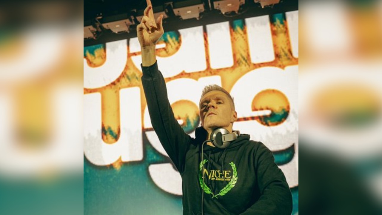 Jamie Duggan VINYL CLASSICS ONLY DAYTIME PARTY