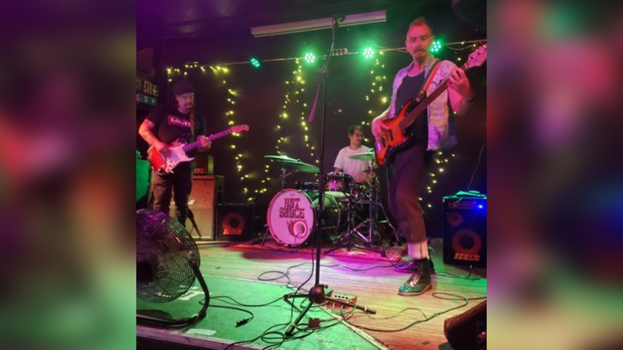 Hot Sauce - Live @ Billy's