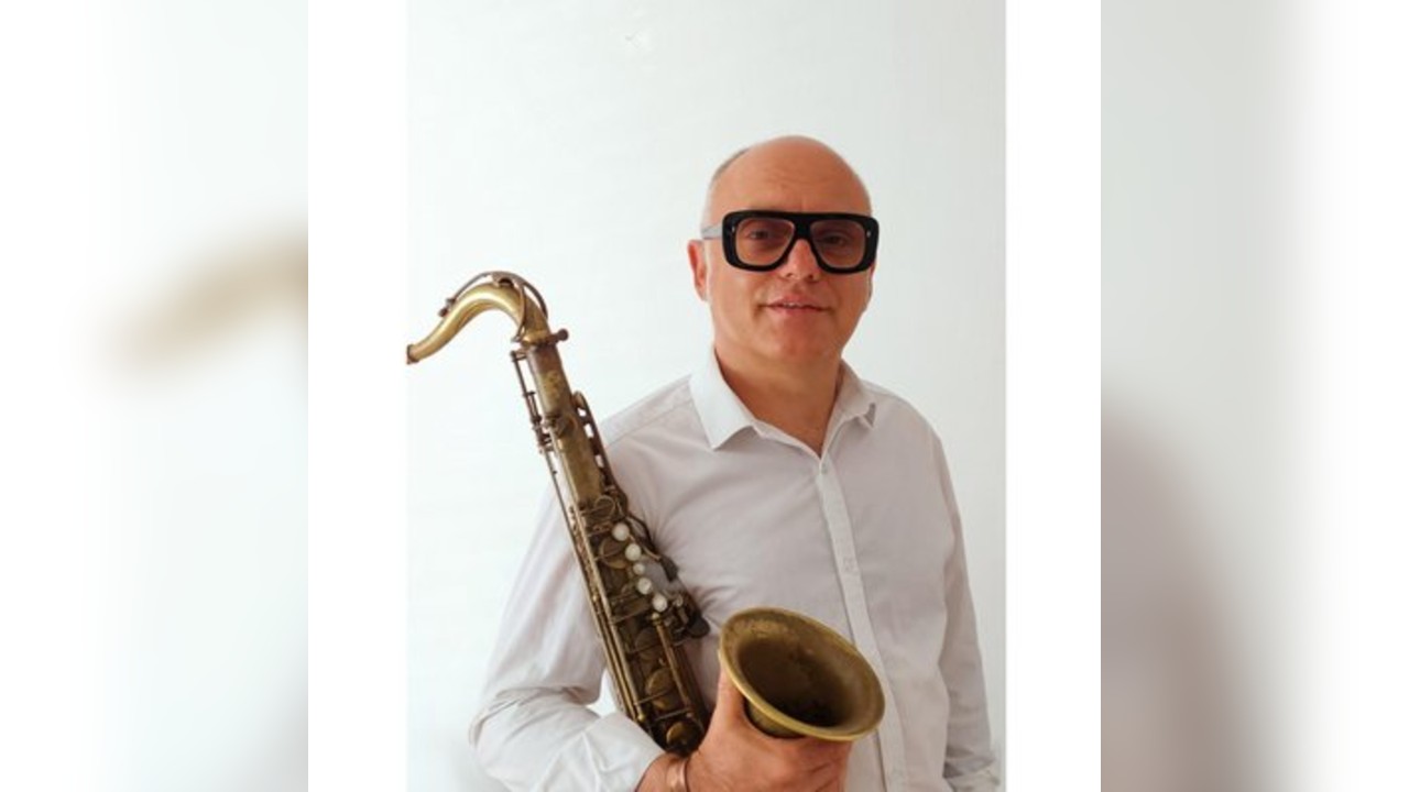 Simon Savage jazz trio