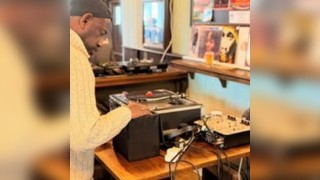 Vinyl Diggers 'Social' with Mark Professor (Selectors Showcase)