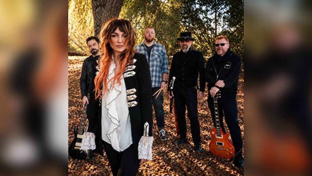 Lois and The Loves + Dramalove + Oliver Shaw Experience